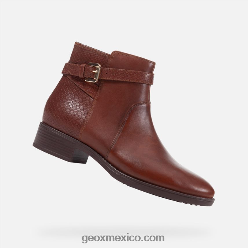 mujer feliz marrón Geox L846PZ389