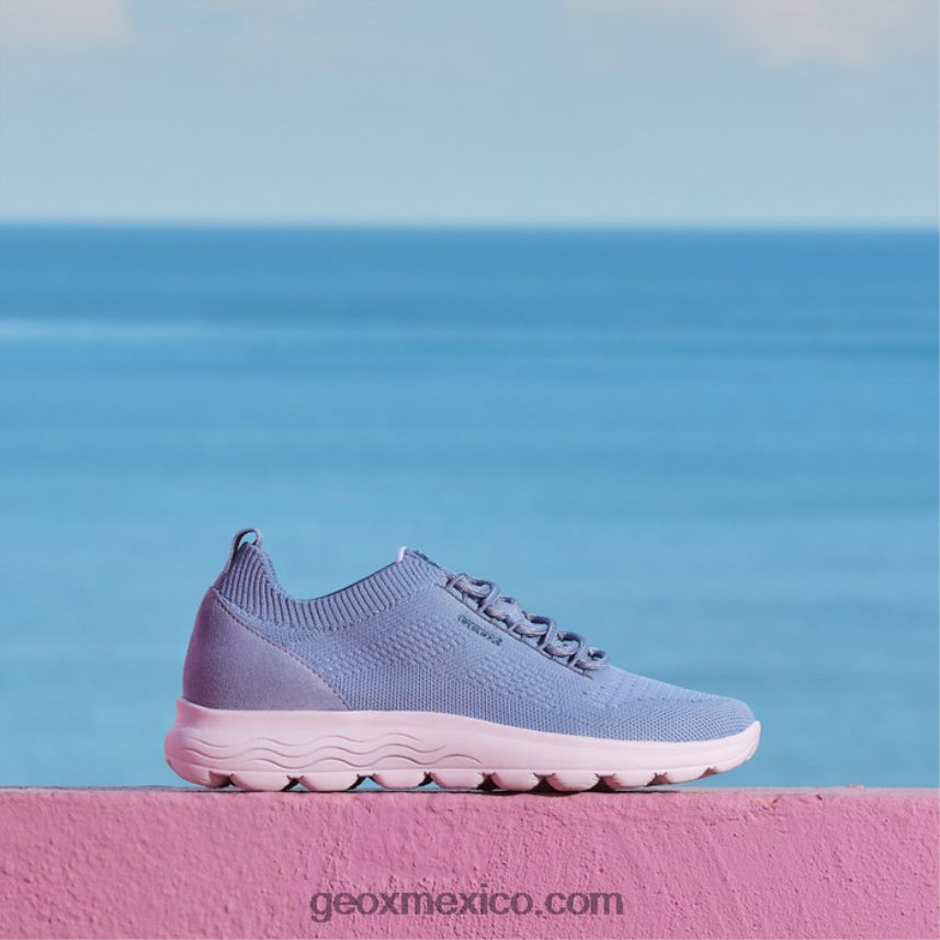 mujer esferica cielo claro Geox L846PZ66