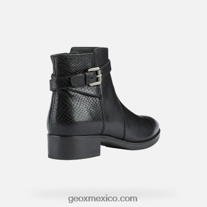 mujer feliz negro Geox L846PZ390